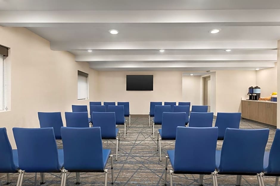 Holiday Inn Express & Suites - Evansville Downtown By IHG