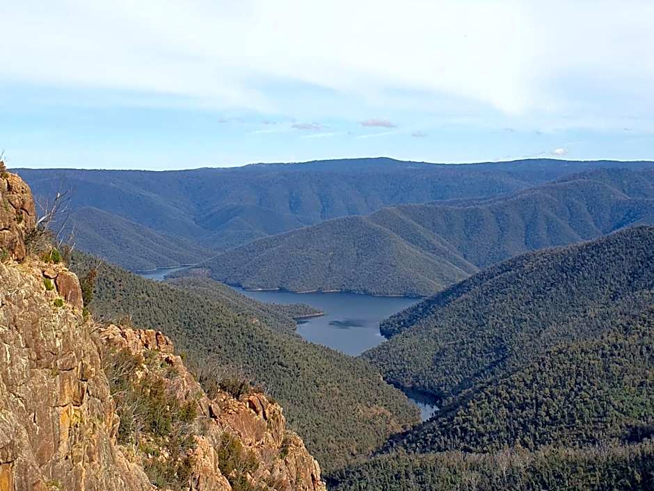 Talbingo Lodge - Selwyn Accommodation