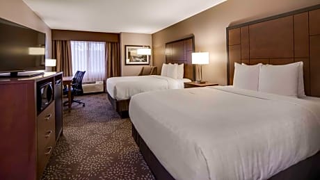 Queen Room with Two Queen Beds and Mobility Accessible Roll-In Shower