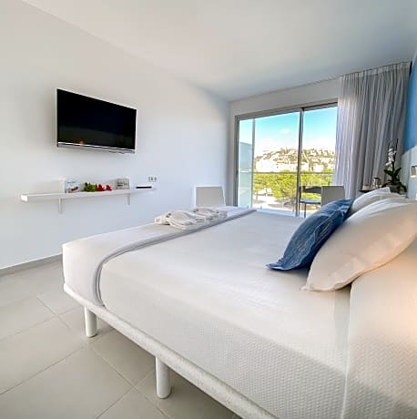 DOUBLE PREMIUM SIDE SEA VIEW 2 ADULTS