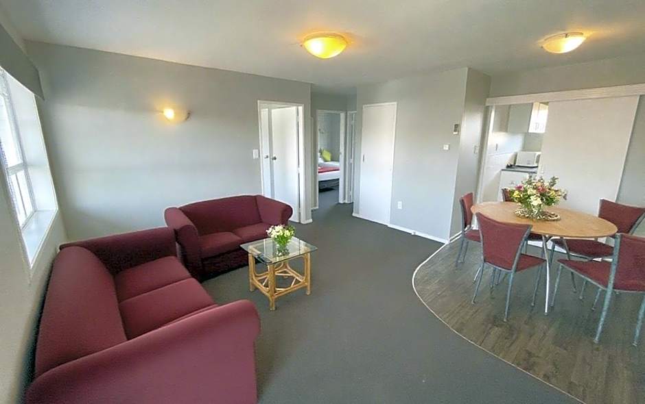 Boundary Court Motor Inn