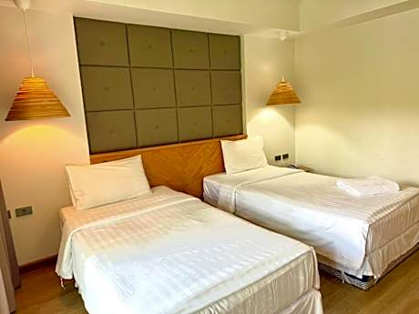 Twin Room with Pool View