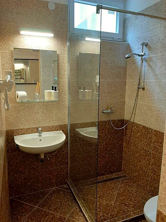 Korona Panzio Budapest