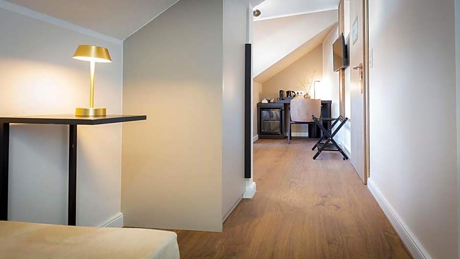 Delphi Hotel & Restaurant