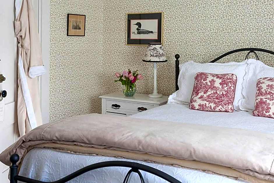 Dockside Guest Quarters