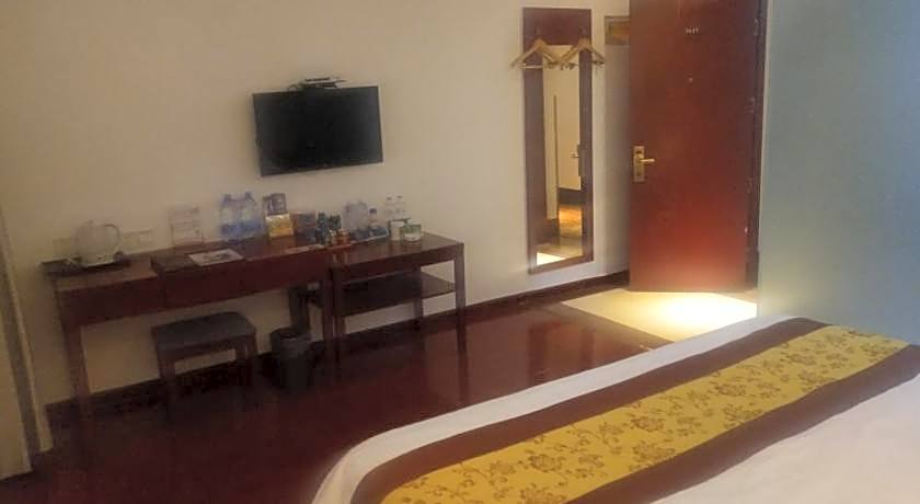 GreenTree Inn Heze Development Zone Guangzhou Road Yuehua Express Hotel