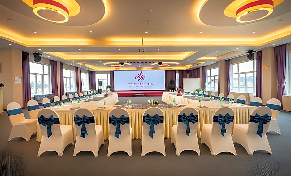 Ngoc Lan Hotel Dalat