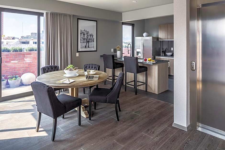 Mathias Luxury Plus by Viadora