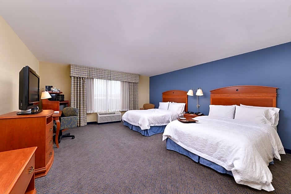 Photo 1 of 7 of 2 Queen Beds, Hearing/Mobility Accessible, Bathtub
