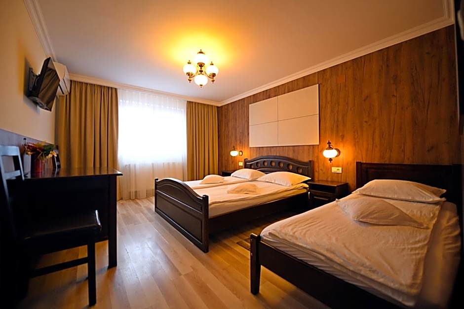 Pensiunea Sarmis Cristal