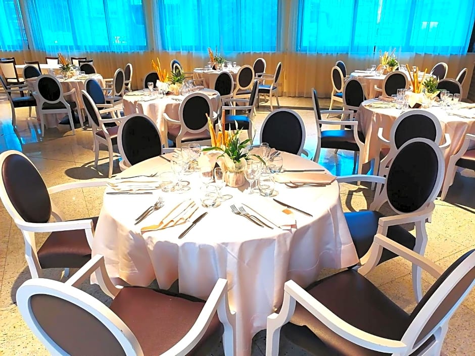 Hotel Parisi