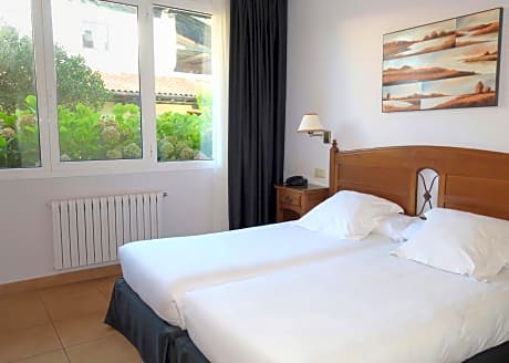 Special Offer - Twin Room with Garden View