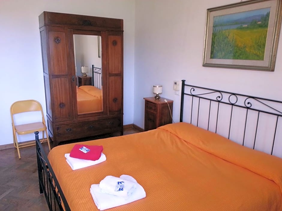 A Due Passi Dal Centro Rooms For Rent