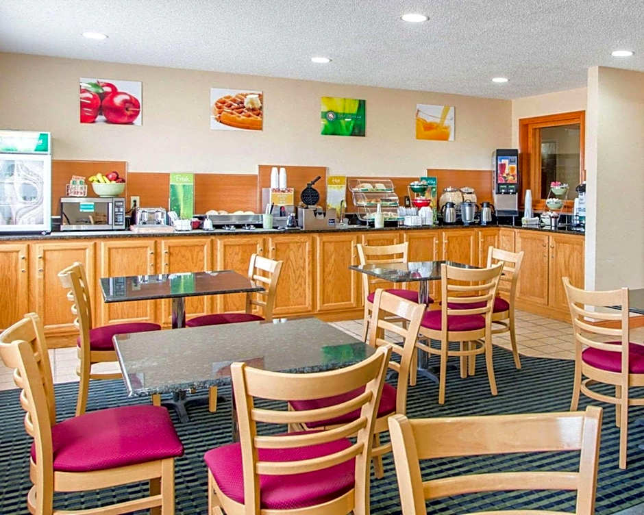 Quality Inn Ottawa near Starved Rock State Park
