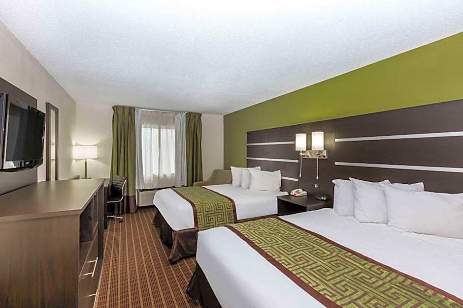 Baymont by Wyndham Louisville South I 65