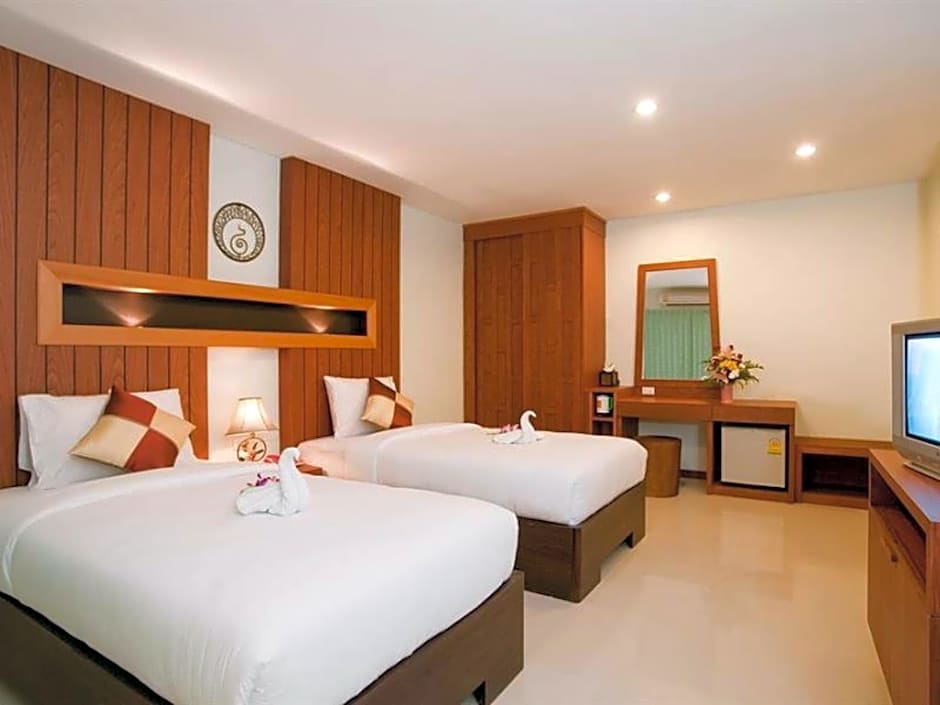 Deva Suites Patong Hotel