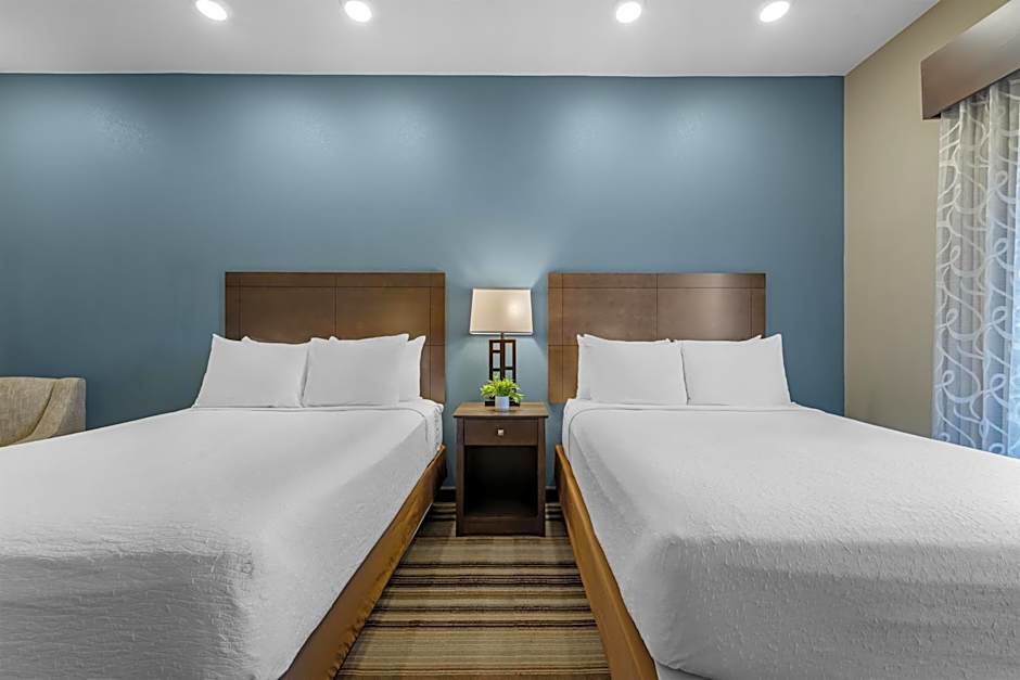 Best Western Plus Overland Inn