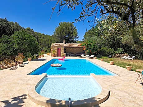 Gîtes Mas des rochers - Romance tropicale avec Spa et piscine