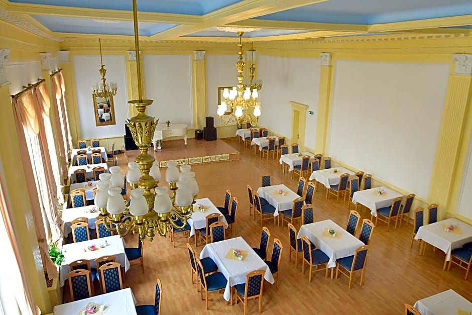 Hotel garni Goldene Henne