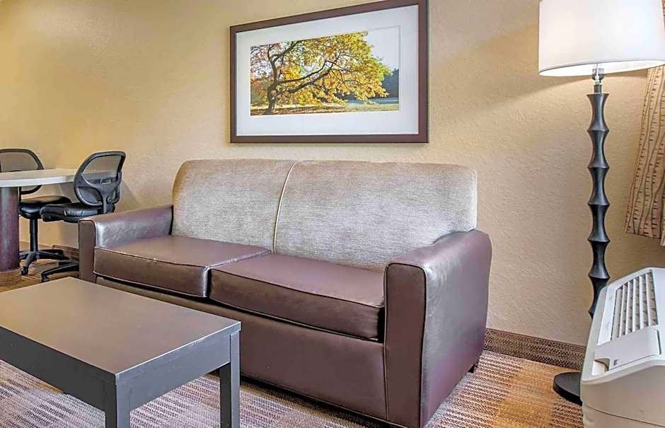 Extended Stay America Suites - Raleigh - RTP - 4919 Miami Blvd.