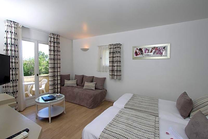 Val Baussenc, The Originals Relais