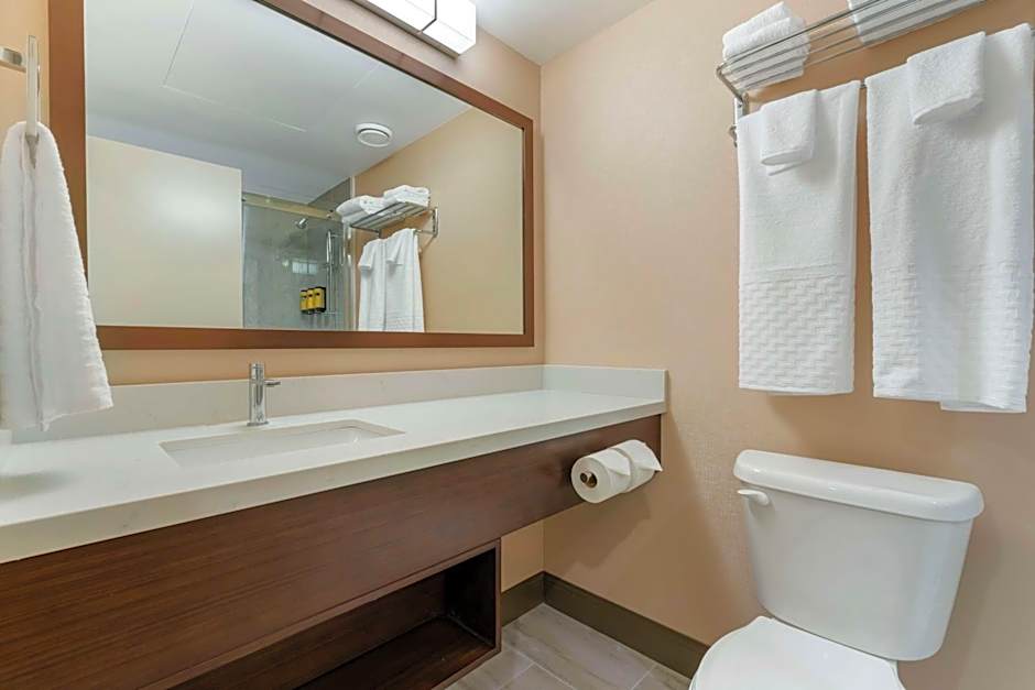 Best Western Plus Mission City Lodge