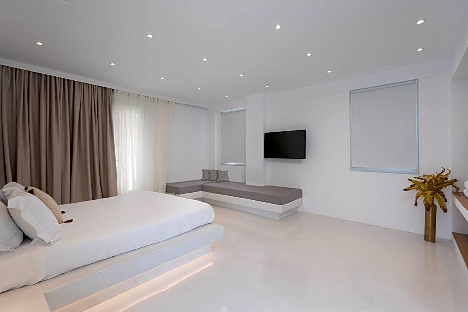 Cycladic Suites & Spa