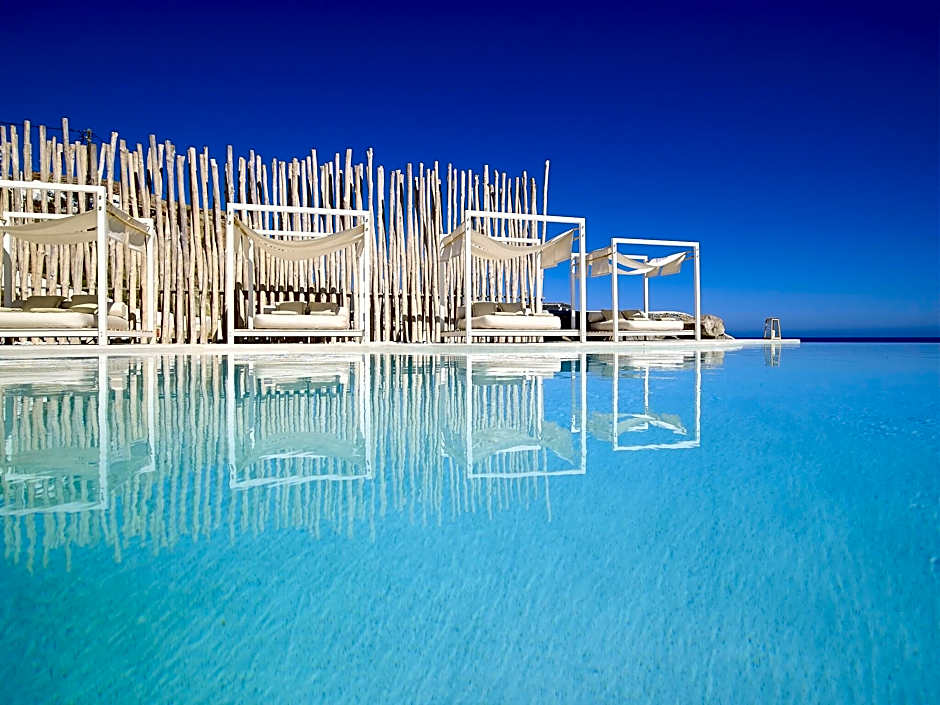 Artemis Deluxe Rooms