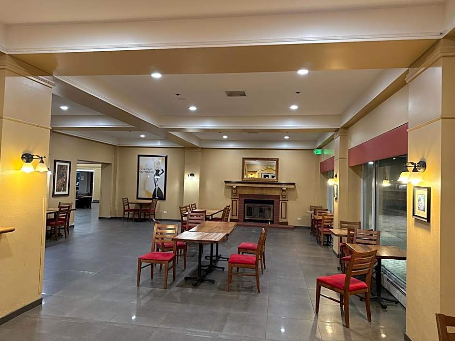 Quality Inn and Conference Center Greeley Downtown