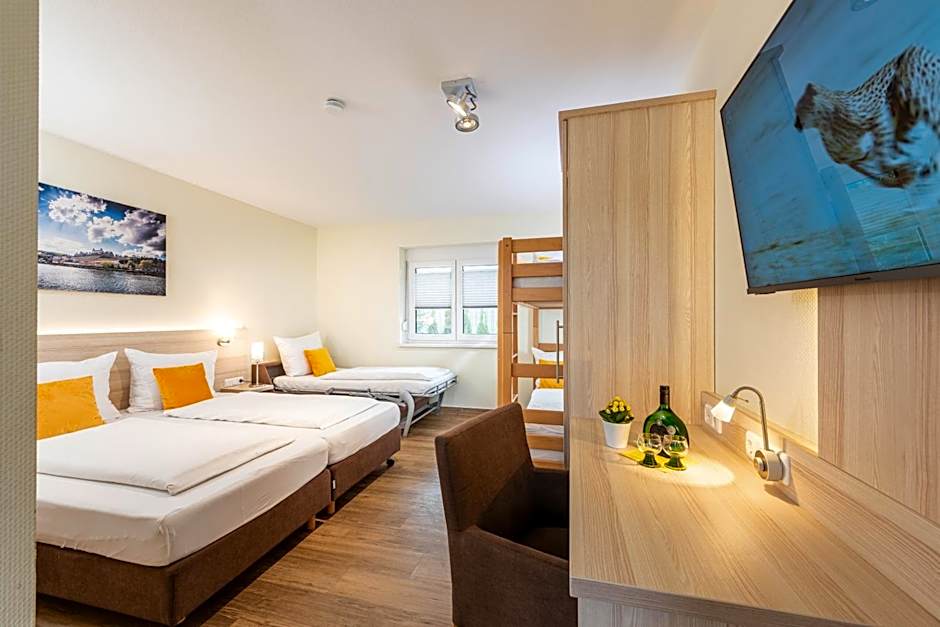 Hotel Am Wiesenweg l 24h check-in