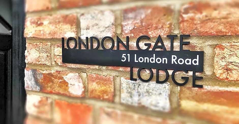 Gate Lodge - Private En-suite rooms, Kings Lynn, central location