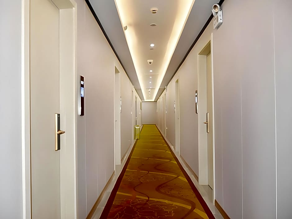 GYA Shanghai West Youyi Road Subway Station Hotel