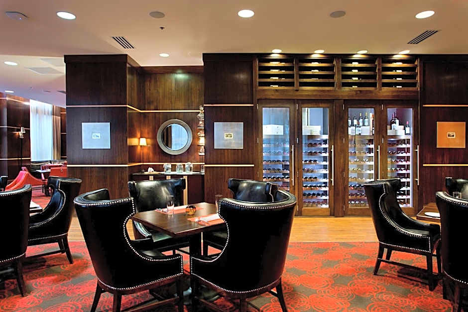 Ambassador Hotel Wichita, Autograph Collection