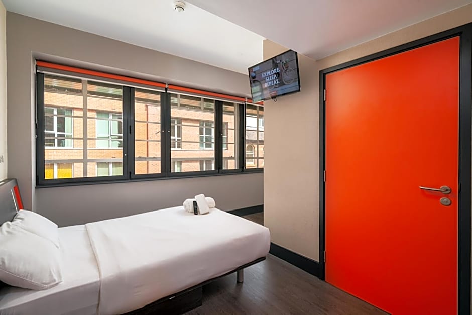 easyHotel Birmingham