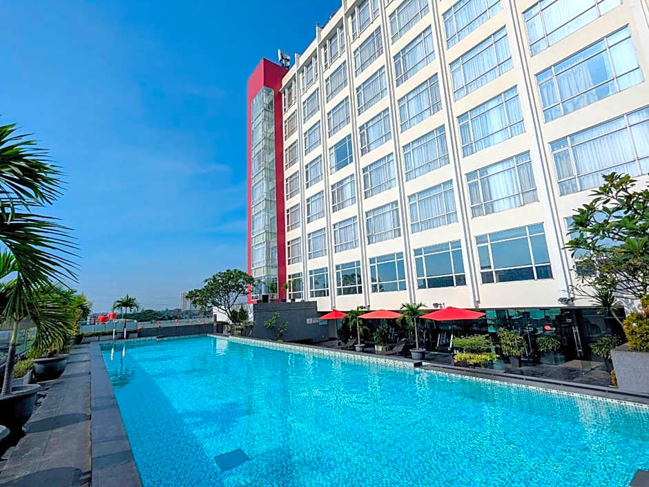 Grand Zuri Jababeka Hotel