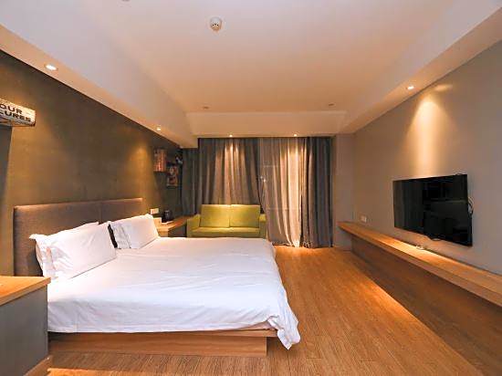 Park Yu Hotel (Ningbo University Qingshuipu Metro Station)