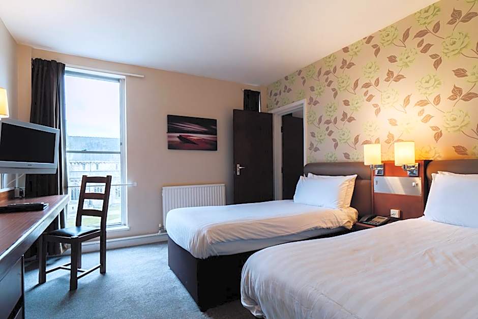St James Hotel