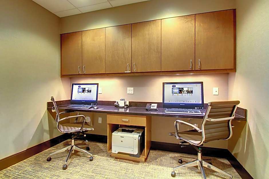Hampton Inn By Hilton & Suites Milwaukee West