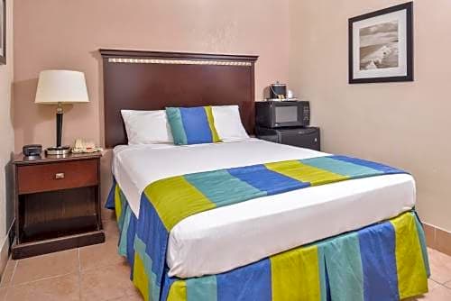 19 Atlantic Hotel