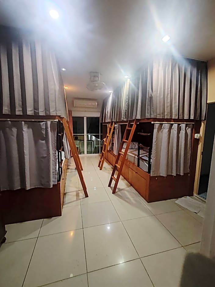 Jomtien Hostel