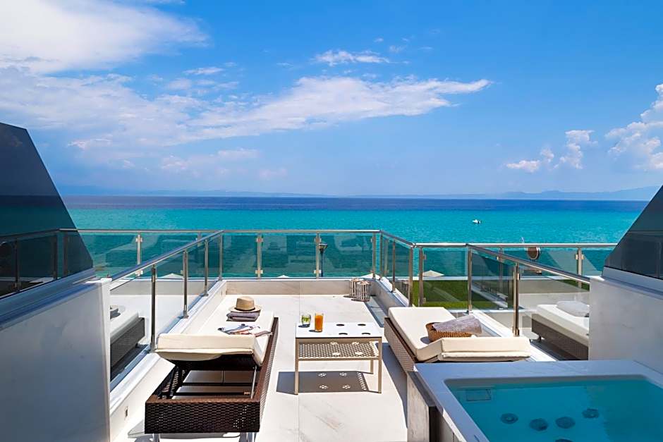 Sea Level Hotel by Diomedes Group