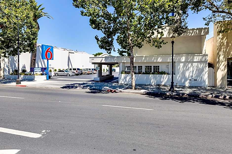 Motel 6-San Jose, CA - Convention Center