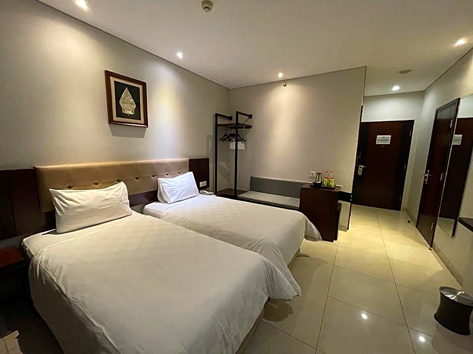 PrimeBiz Hotel Tegal