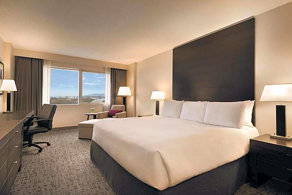 Radisson Hotel Vancouver Airport
