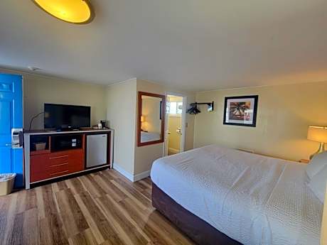 King Room - Non-Smoking
