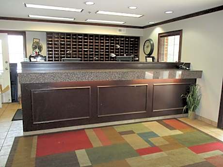 Queen Room - Disability Access - Non-Smoking