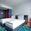 sander Hotel