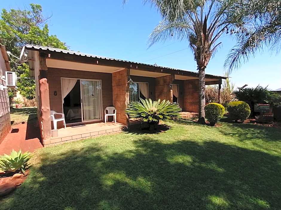 Guinea Feather Country Lodge