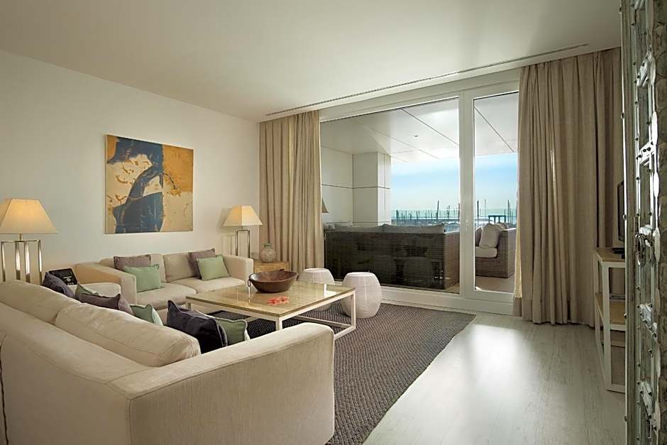 Suites Puerto Sherry