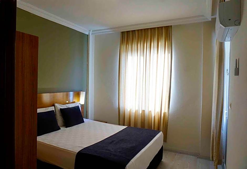 Sunlight Garden Hotel